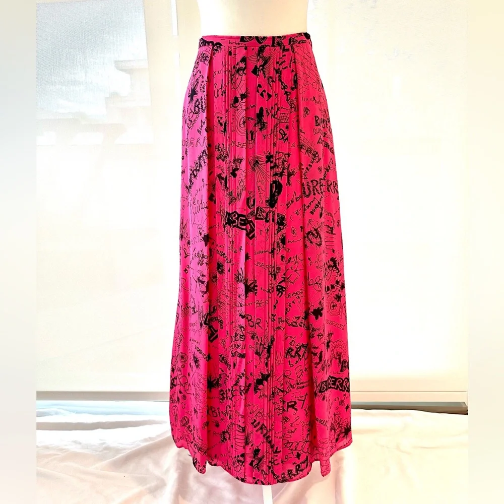 Authentic Burberry Vibrant Pink A-Line Skirt with Black Graphic Print - Picture 1 of 16